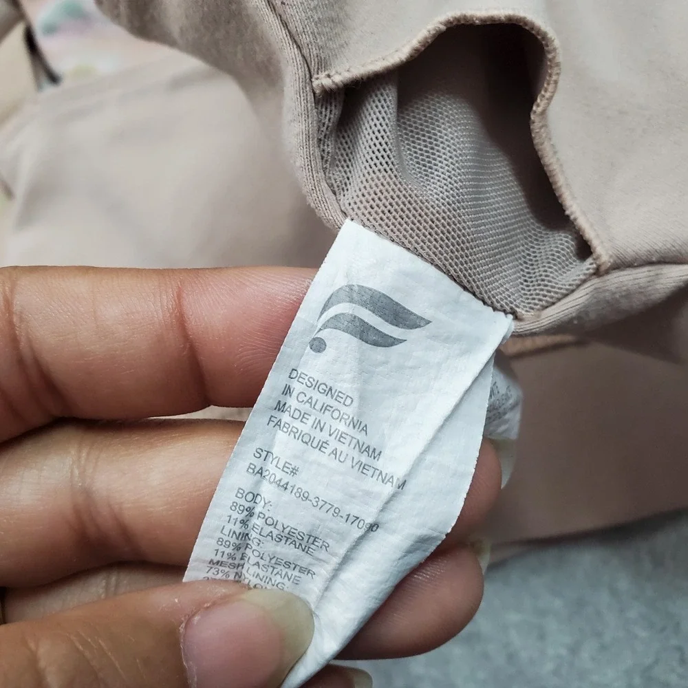 Fabletics Women Sports Bra 4X Beige Floral Wireless Strap Adjustable Pullover